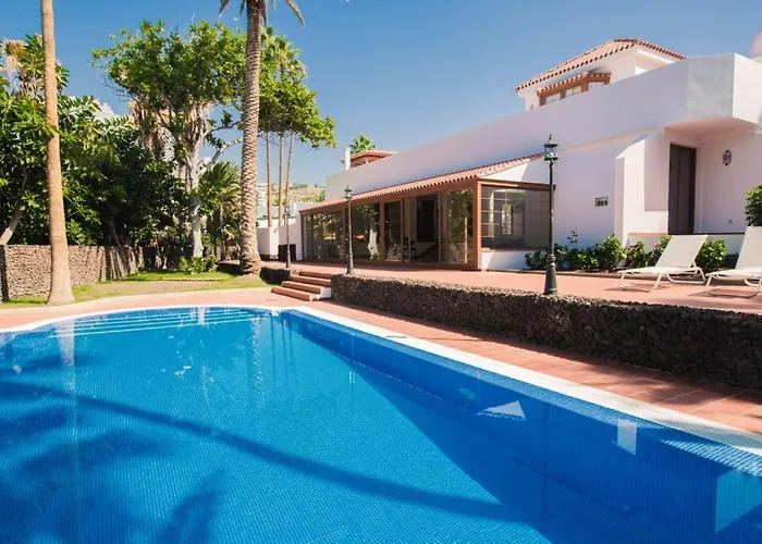 Luxury First Line Villa Playa de las Americas (Tenerife)